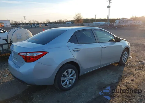 2015 Toyota Corolla Le z USA, uszkodzony, nr VIN 2T1BURHE8FC426602